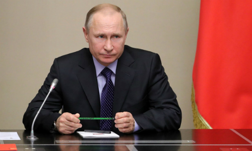 Bút của Putin được bán với giá 77.000 USD but cua putin duoc ban voi gia 77000 usd