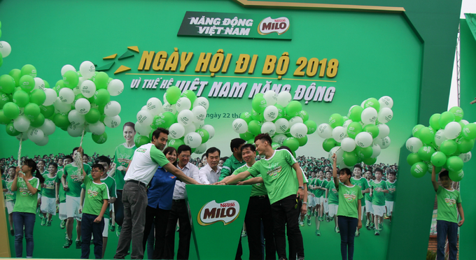 20000 hoc sinh tham du ngay hoi di bo 2018