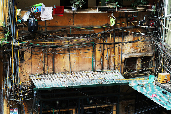 ong nuoc giang nhu mang nhen o khu tap the cu cua ha noi