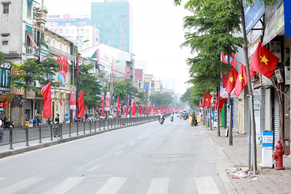 anh nghi le 304 ha noi vang nhu chua ba danh