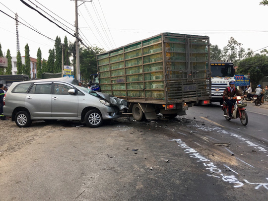 dong nai xe tai tong thang xe 7 cho tren quoc lo 20