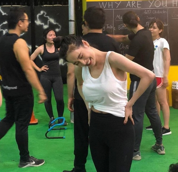 nha phuong bi soi vong 1 bat thuong khi khoe anh di tap gym