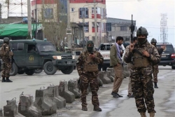 phien quan taliban tan cong cac chot an ninh tai afghanistan