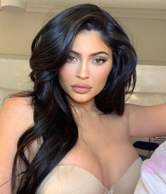 kylie jenner mua khu nghi duong 36 trieu usd