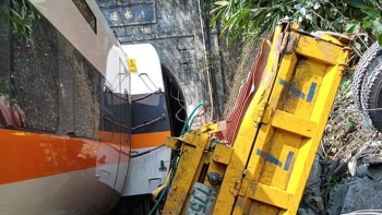 Tai nạn tàu hoả thảm khốc ở Đài Loan, ít nhất 36 người thiệt mạng