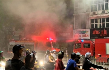 Hà Nội: Cháy lớn trên phố Tôn Đức Thắng, 4 người thiệt mạng