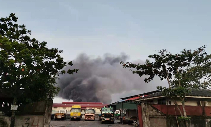 Nhiều vụ nổ ở Myanmar, thêm nhà máy Trung Quốc bị đốt