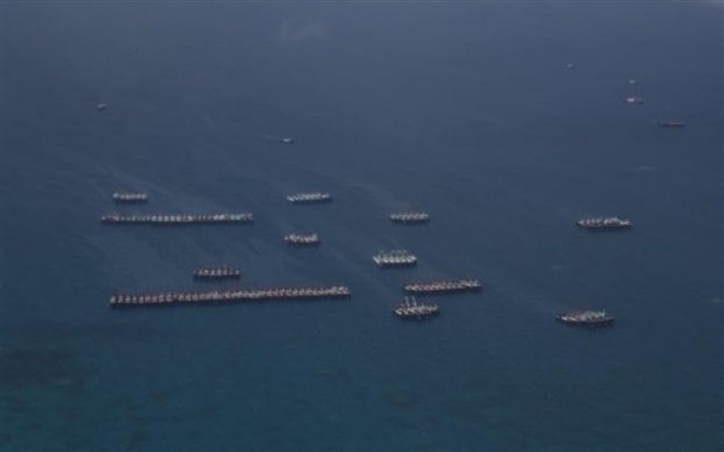 Philippines triệu đại sứ Trung Quốc, yêu cầu rút hết tàu ở đá Ba Đầu - 1