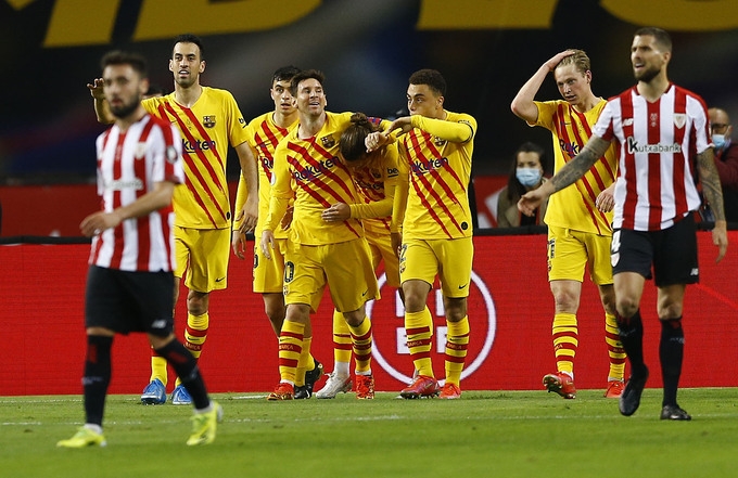 Messi lập cú đúp, Barca đoạt Cup Nhà Vua