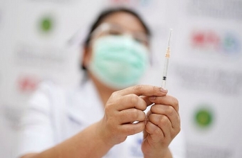 6 người Thái phản ứng giống đột quỵ sau tiêm vaccine Covid-19