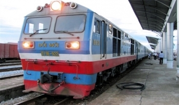 Đường sắt Việt Nam nguy cơ phá sản: Có tiền nhưng không tiêu được, lỗi do ai?