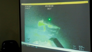 Hình ảnh tàu ngầm Indonesia sau khi được phát hiện vỡ làm 3 mảnh