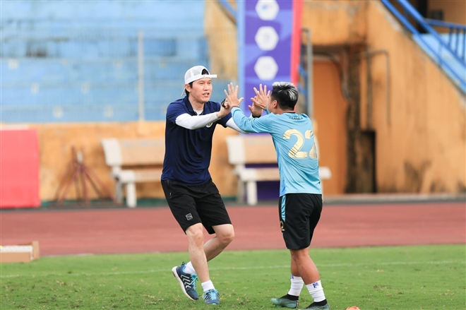 HLV Park Choong-kyun sẽ là thất bại tiếp theo của Hà Nội FC? - 4