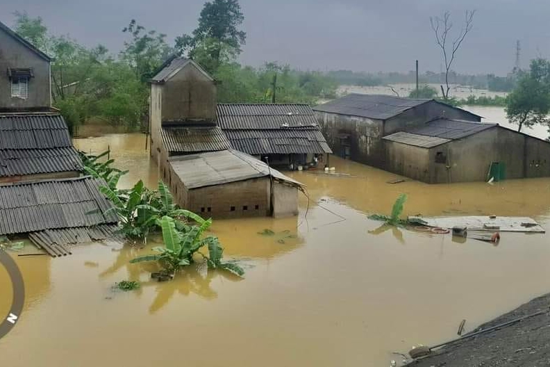 Lũ trái mùa nhấn chìm hàng nghìn héc ta lúa, hoa màu ở Thừa Thiên-Huế  -1