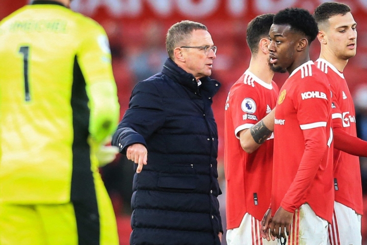 Tương lai của HLV Rangnick ở Man Utd bị đe dọa - 1