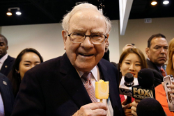 doanh nhan trung quoc huy bua an trua 45 trieu do voi warren buffett