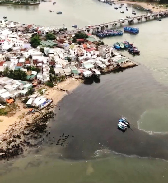 on lanh voi nuoc thai den ngom do ra vinh nha trang