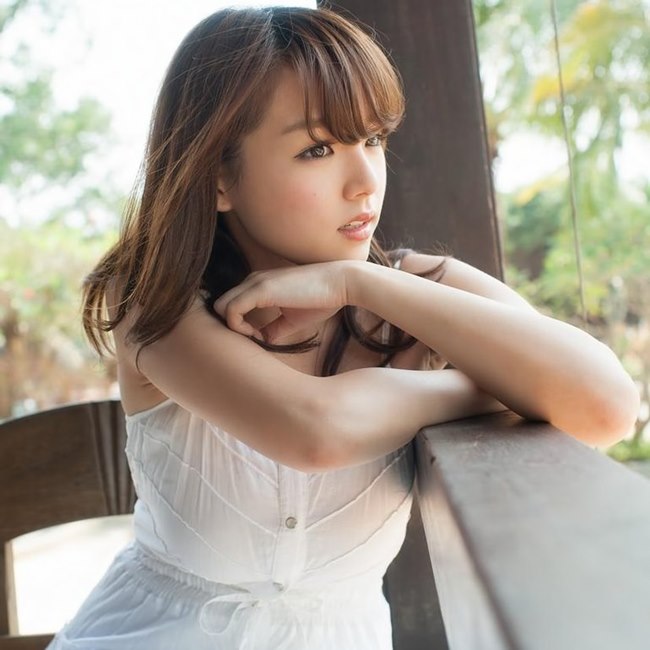 de nhat nguc dep nhat ban gay sot khi tai xuat showbiz