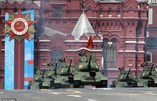 Có gì trong lễ duyệt binh kỷ niệm ngày Chiến thắng 9/5 ở Nga? - 1