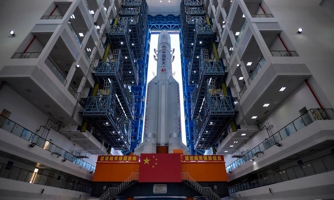 Đưa robot lên sao Hỏa, Trung Quốc dồn lực đua vũ trụ