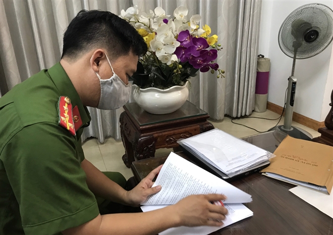 Bắt khẩn cấp chủ Công ty TNHH Việt Khánh Anh liên quan vụ 2,7 triệu lít xăng giả - 1