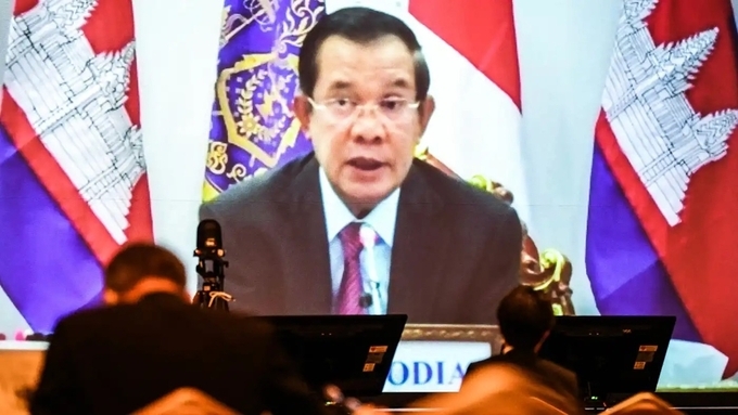 Hun Sen: "Không dựa vào Trung Quốc thì dựa vào ai?"