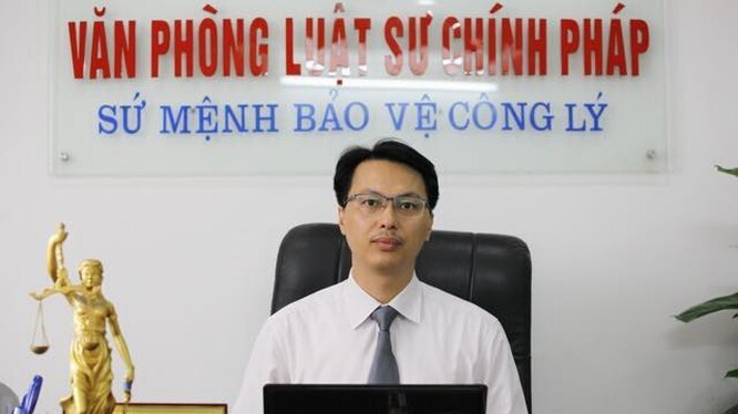 Chậm trao tiền cứu trợ miền Trung, nghệ sĩ Hoài Linh có thể phải bồi thường - 1