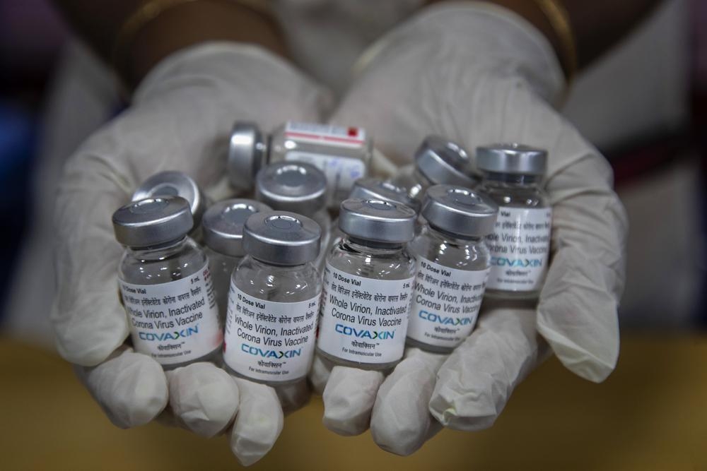 Vì sao cường quốc sản xuất vaccine Ấn Độ có mức tiêm chủng thấp kỷ lục? - 4