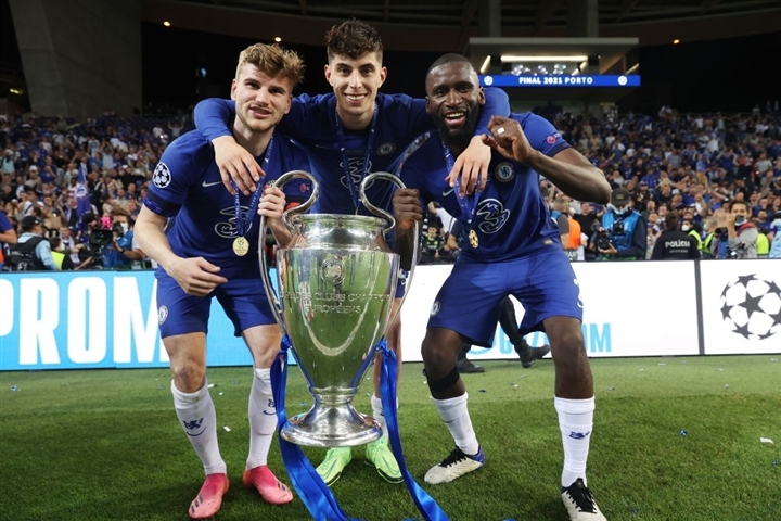 Ảnh: Chelsea vô địch Champions League sau 9 năm chờ đợi  - 7