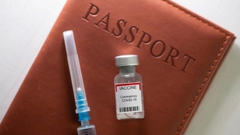 Các nước EU bắt đầu ban hành hộ chiếu vaccine