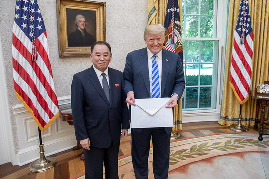 soi buc thu khong lo ong kim gui ong trump