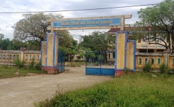 theo chan chang trai 9x an giang kham pha hue chi trong mot ngay