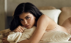 kylie jenner nhan gach da vi lam tiec cam hung phim 18