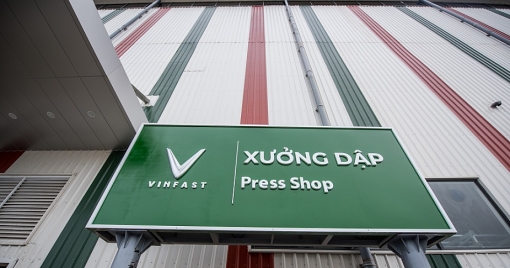 Toàn cảnh hoàng tráng Nhà máy sản xuất ô tô VinFast vừa khai trương toan canh hoang trang nha may san xuat o to vinfast vua khai truong