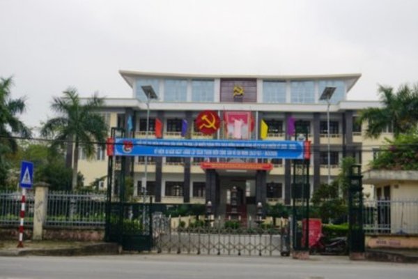 tinh ai khong trong sang nu bi thu huyen doan bi khai tru dang