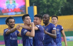 Tiến Linh tỏa sáng giúp Bình Dương thắng ngược, dẫn đầu V-League 2020