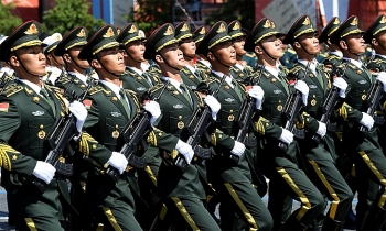 Quân đội Trung Quốc chật vật với dân số già