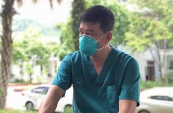 Bác sĩ ở tâm dịch: "Điều trị ca COVID-19 nặng ở Bắc Giang áp lực hơn Đà Nẵng"