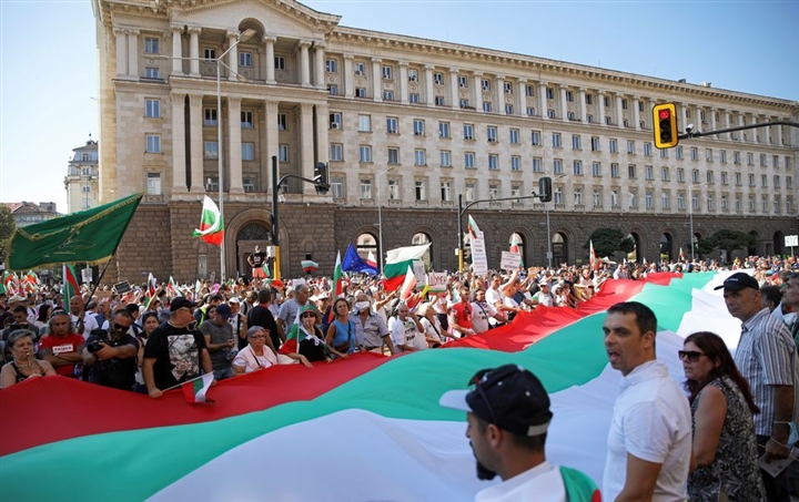 Mỹ trừng phạt loạt cá nhân và công ty Bulgaria vì tham nhũng - 1