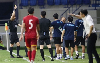 HLV Park bị cấm tiếp xúc với đội tuyển ở trận UAE