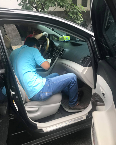 Ôtô mất trộm bị bỏ ven đường Sài Gòn oto mat trom bi bo ven duong sai gon