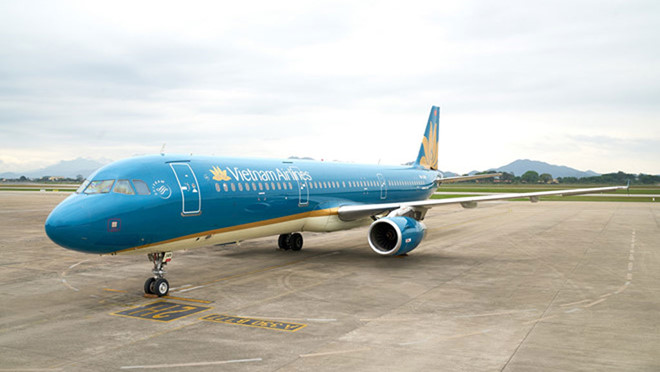 tiep vien vietnam airlines tra lai gan 300 trieu dong khach bo quen tren may bay