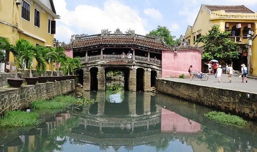 google doodles lan dau vinh danh hoi an thanh pho quyen ru nhat the gioi