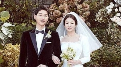 song hye kyo co hanh dong la sau khi hoan tat thu tuc ly hon voi song joong ki