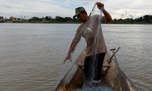 noi lo trung quoc kiem soat nuoc cua nguoi dan ha nguon song mekong