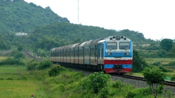 Thua lỗ liên miên, đường sắt Việt Nam xin vay ưu đãi 800 tỷ: Trông vào đâu trả nợ?