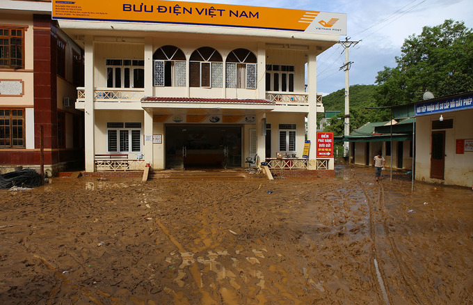 bun cao nua met sau lu tai thi tran o nghe an