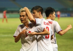 bat ngo ve ban gai xinh nhu mong cua van toan u23 viet nam