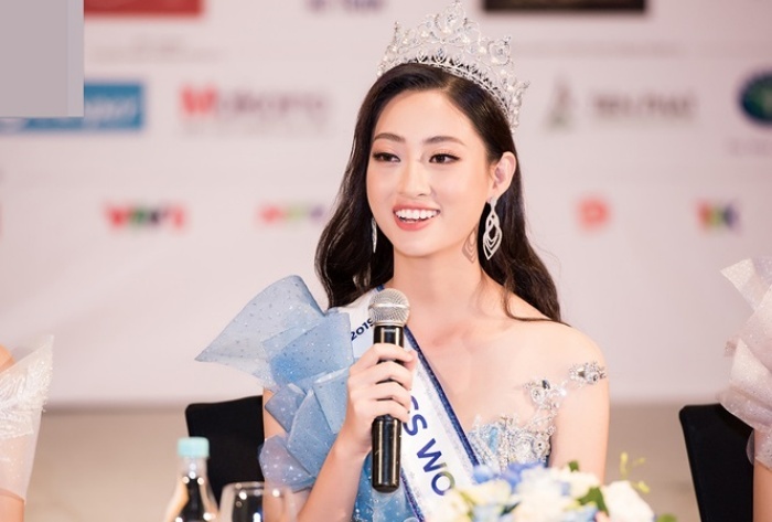thi sinh miss world vn bi chi trich dong cham gia the hoa hau luong thuy linh