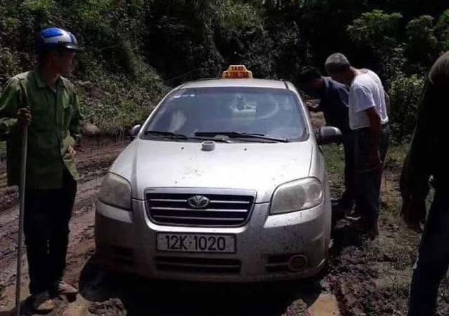 thi the tai xe taxi bi 3 doi tuong trung quoc sat hai duoc tim thay o ha noi